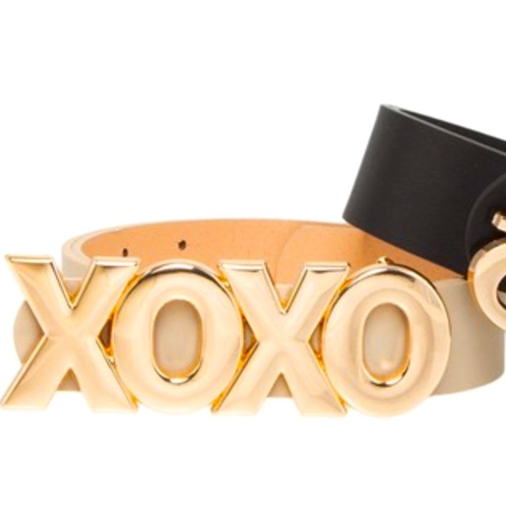 Mix Long Love: XOXO Gold Buckle Nude Vegan Leather Belt